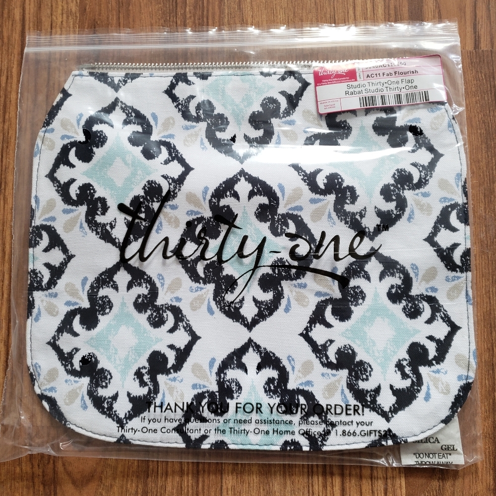 Studio Thirty-one Flap